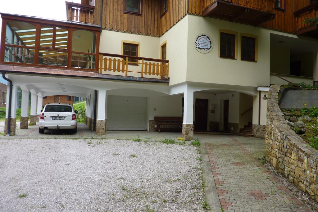 Penzion Melkus Pec pod Sněžkou Extérieur photo